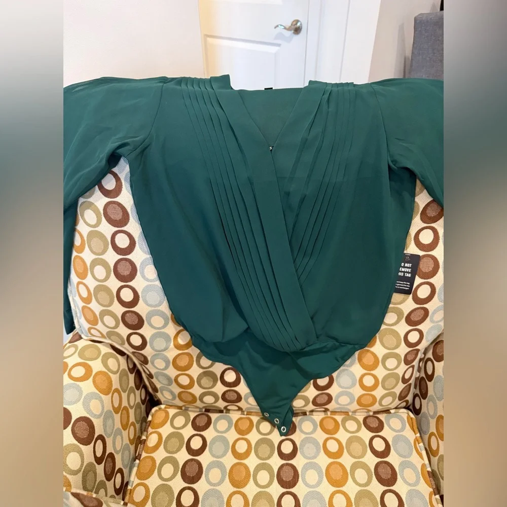 Express Emerald Green Pleated Bodysuit - Picture 6 of 6